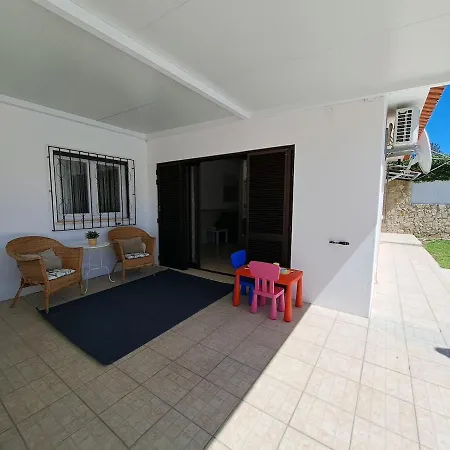 Near 4 Bedrooms With Pool! Olhos de Agua (Albufeira)